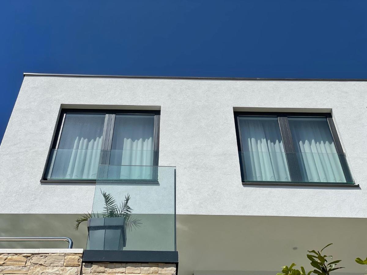 Villa Dispet With Heated Pool, Jacuzzi, Sauna And Cinema Celina Exterior photo